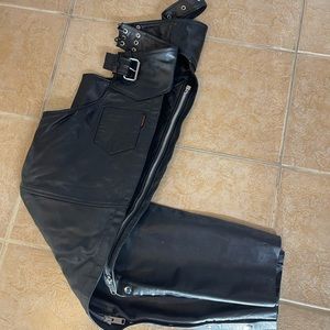 Women’s large Interstate brand chaps in EUC